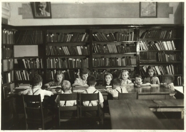 Image 4 of 16 for Jewish Public Library