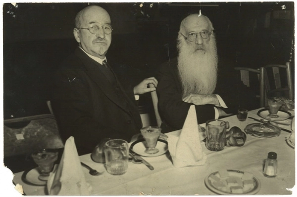 Image 4 of 12 for Rabbi Zvi Hirsch Cohen – Residence