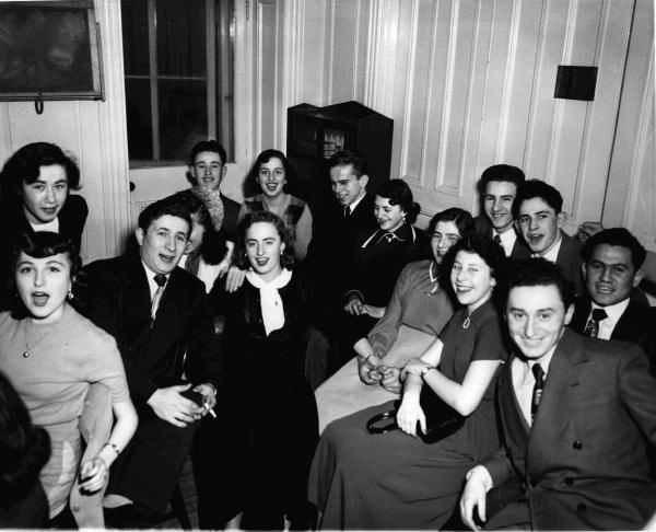 Image 10 of 28 for New World Club