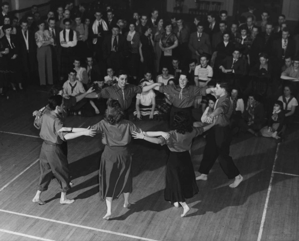 Image 17 of 28 for New World Club