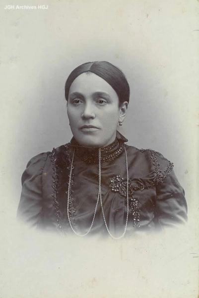 Image 6 of 12 for Taube Kaplan (“Greene Rebbetzin”) – Residence
