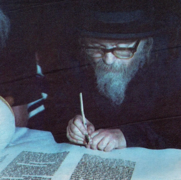 Image 24 of 26 for Puper Rav – Congregation Chassidim Belz