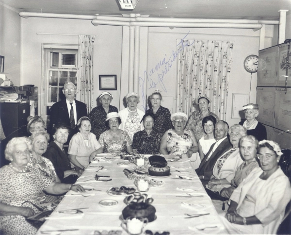 Image 4 sur 15 pour Montreal Hebrew Old People's and Sheltering Home - Moshav Zkainim